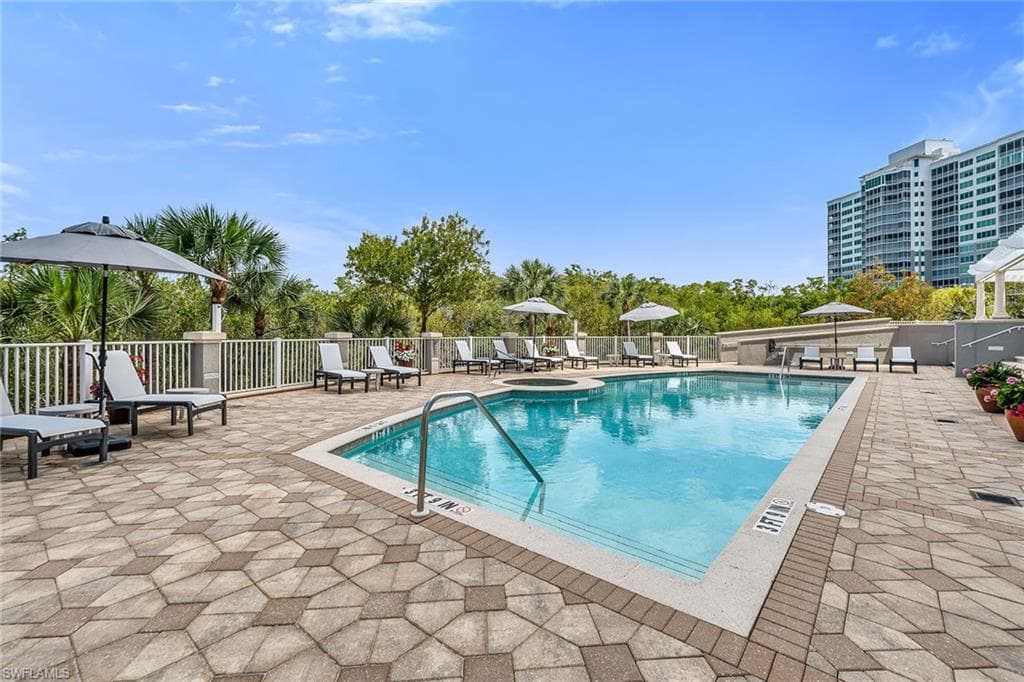 285 Grande WAY 503-38