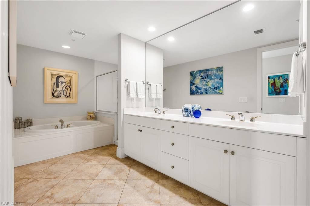 285 Grande WAY 503-15