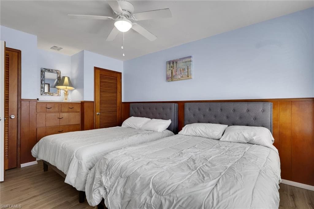 226 Connecticut ST-12