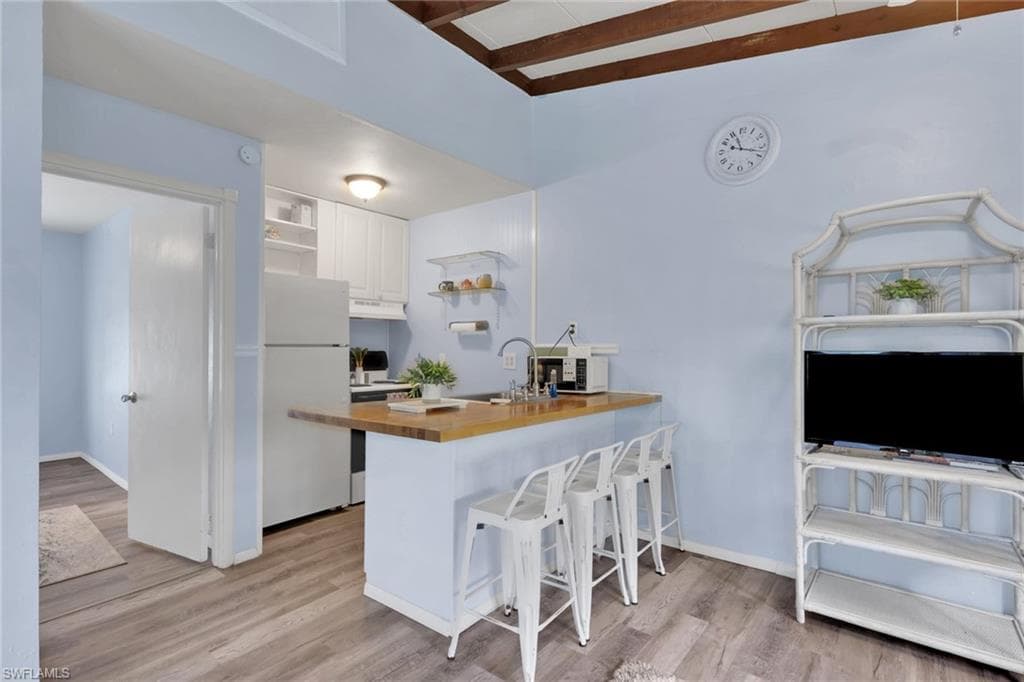 226 Connecticut ST-20
