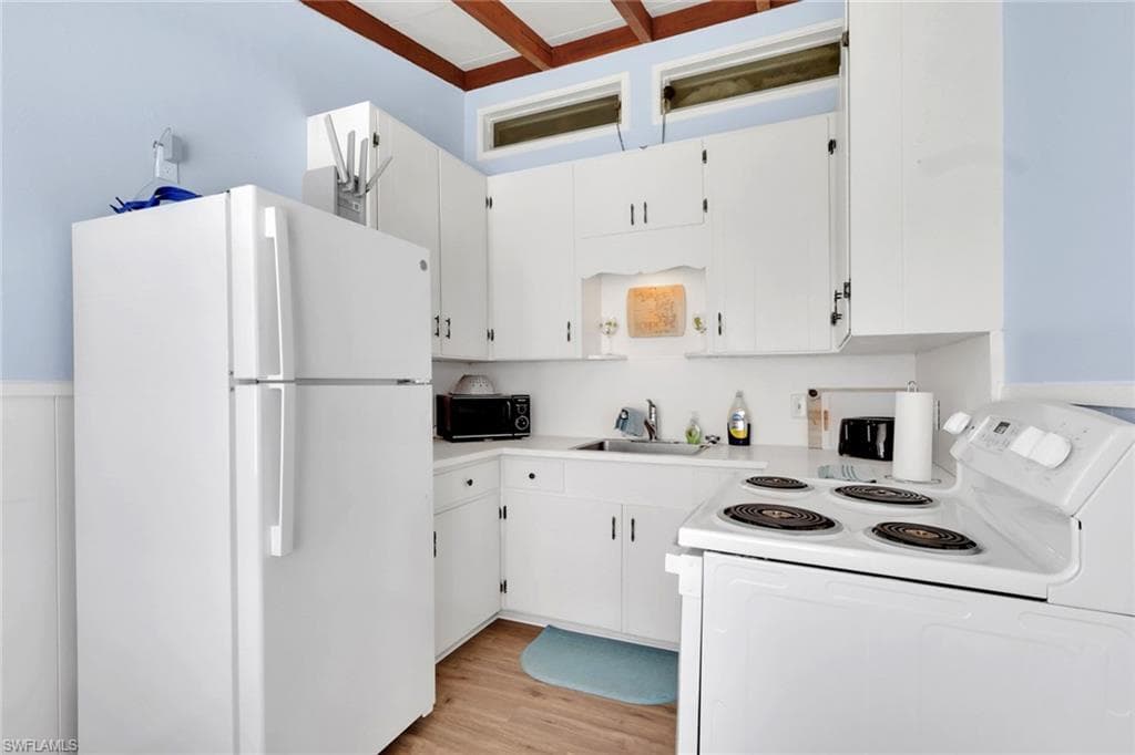 226 Connecticut ST-9