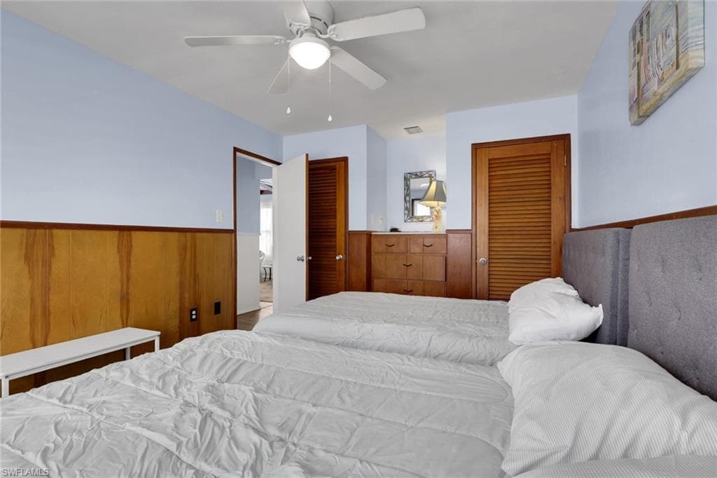 226 Connecticut ST-11