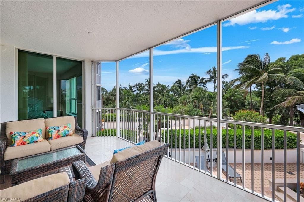 300 Dunes BLVD 203-31