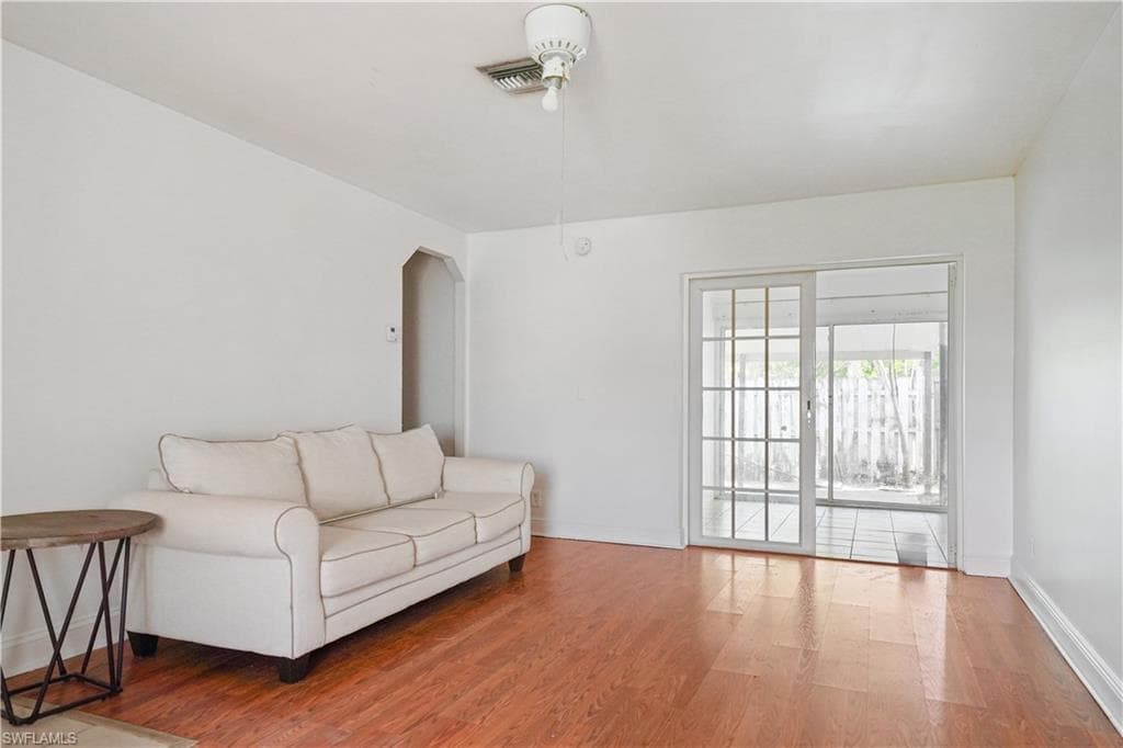 5078 Amber LN-12