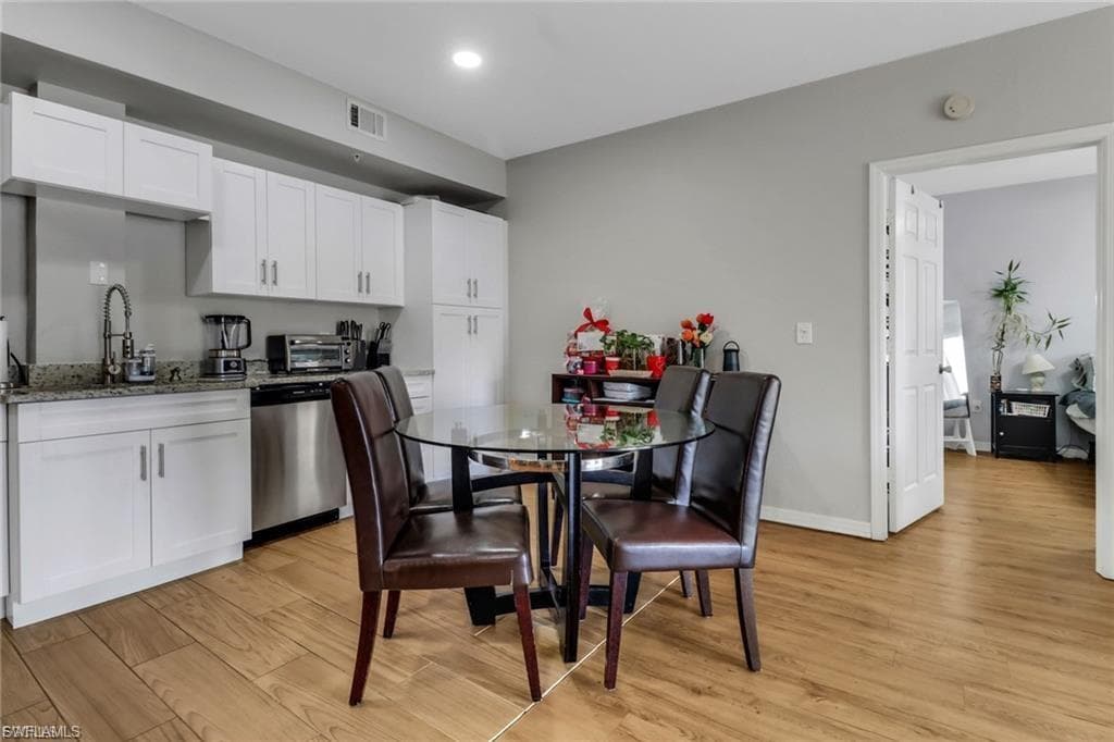 6361 Aragon WAY 106-3