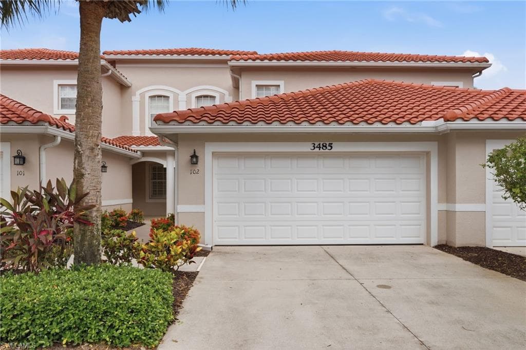 3485 Grand Cypress DR 102-1