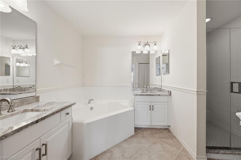 3485 Grand Cypress DR 102-8