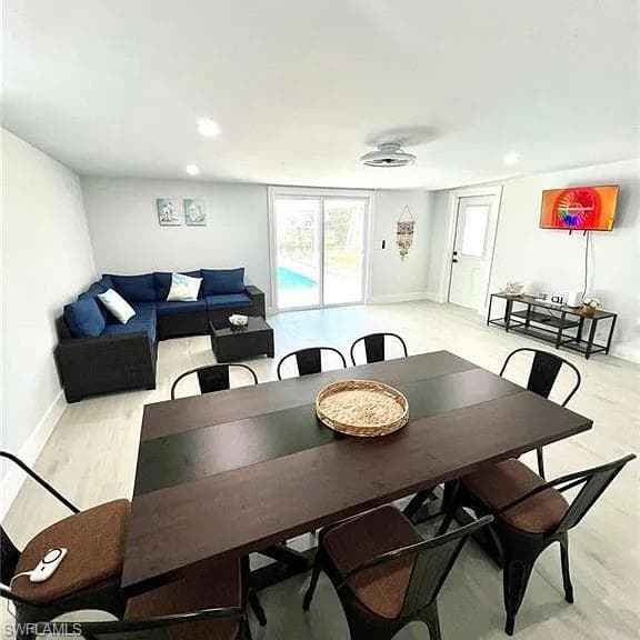 12511 Davis BLVD-14