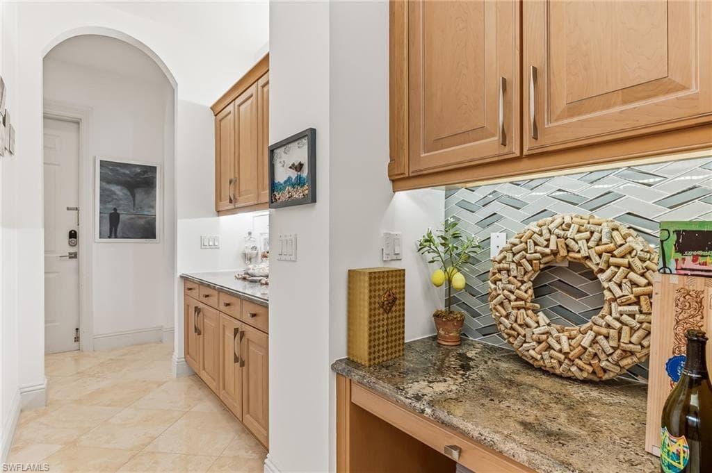 14270 Royal Harbour CT 1019-20