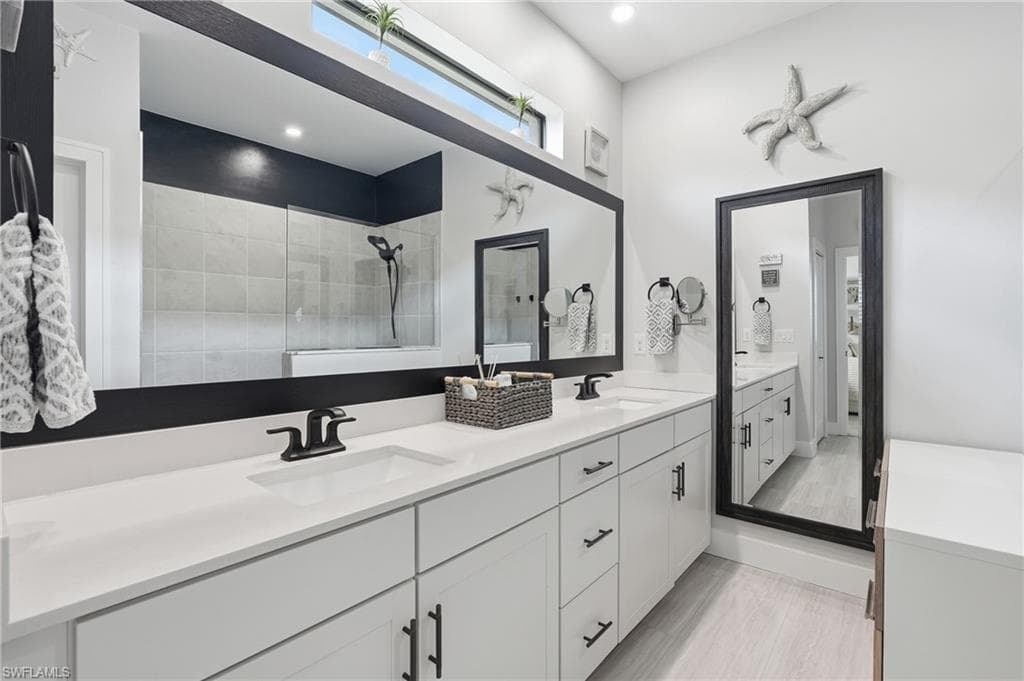 18566 Ives DR-16