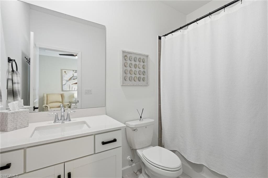 18566 Ives DR-19