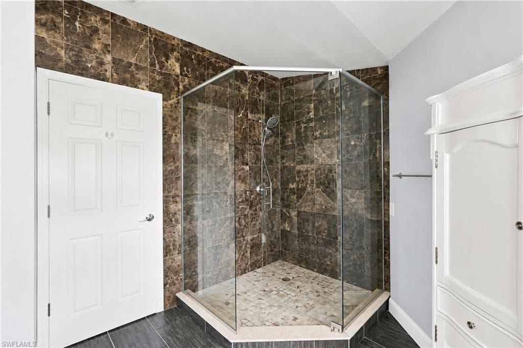 11891 Princess Grace CT-21