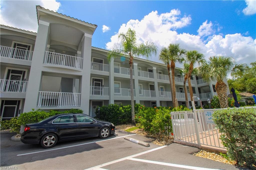 519 Roma CT 3-305-9