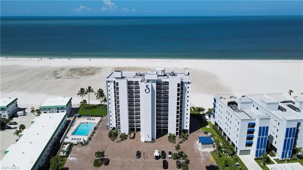 6400 Estero BLVD 603-44