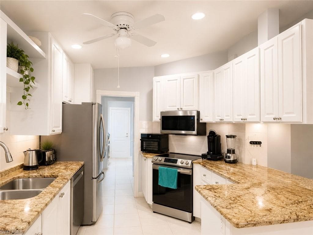 4907 Lasqueti WAY-6