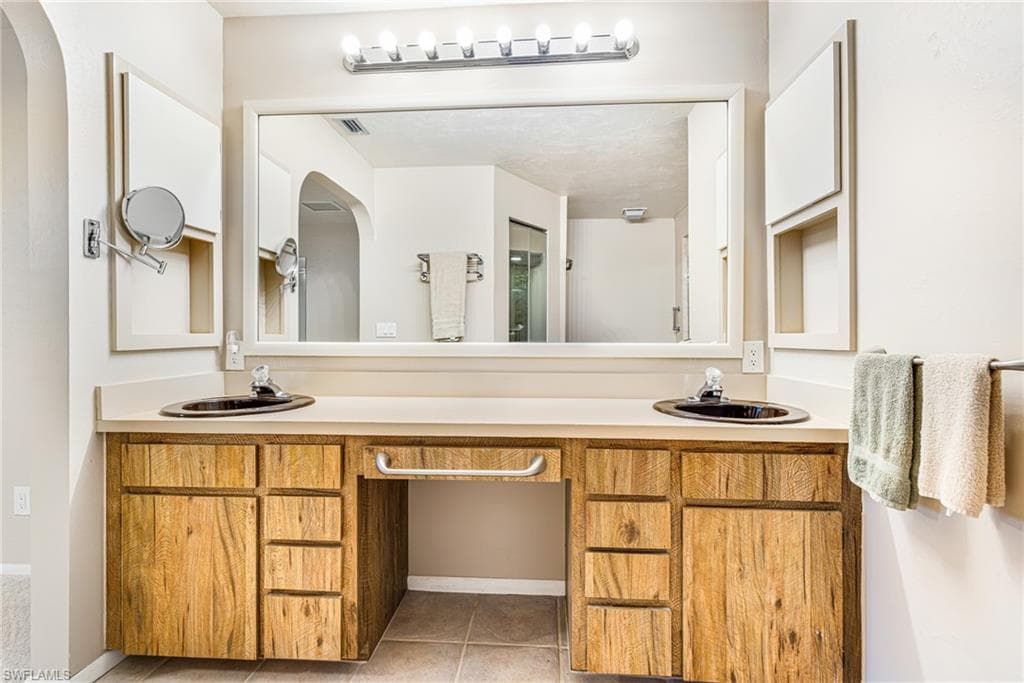 13540 Marquette BLVD-26