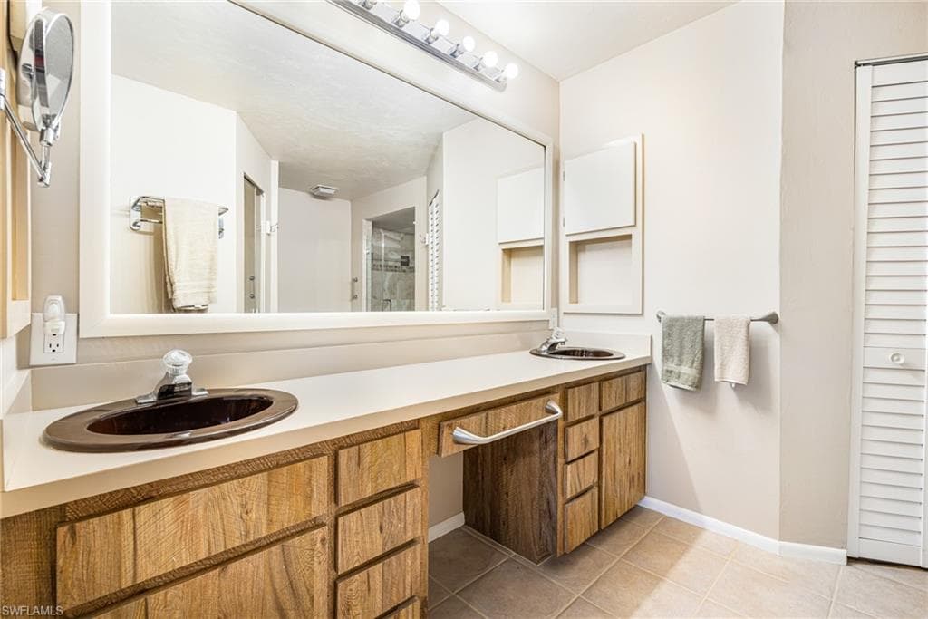 13540 Marquette BLVD-25