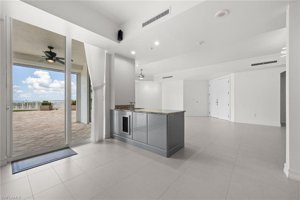 14270 Royal Harbour CT 323-9