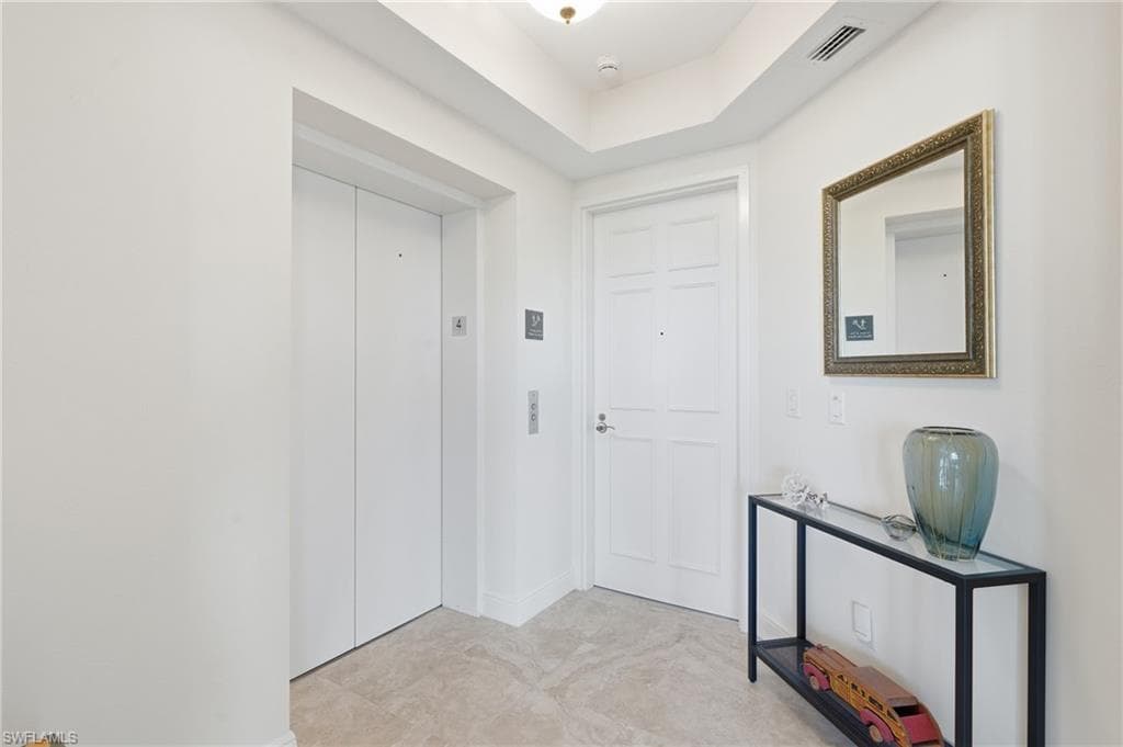 285 Grande WAY 401-30