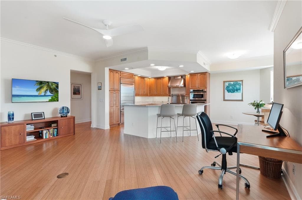 285 Grande WAY 401-11