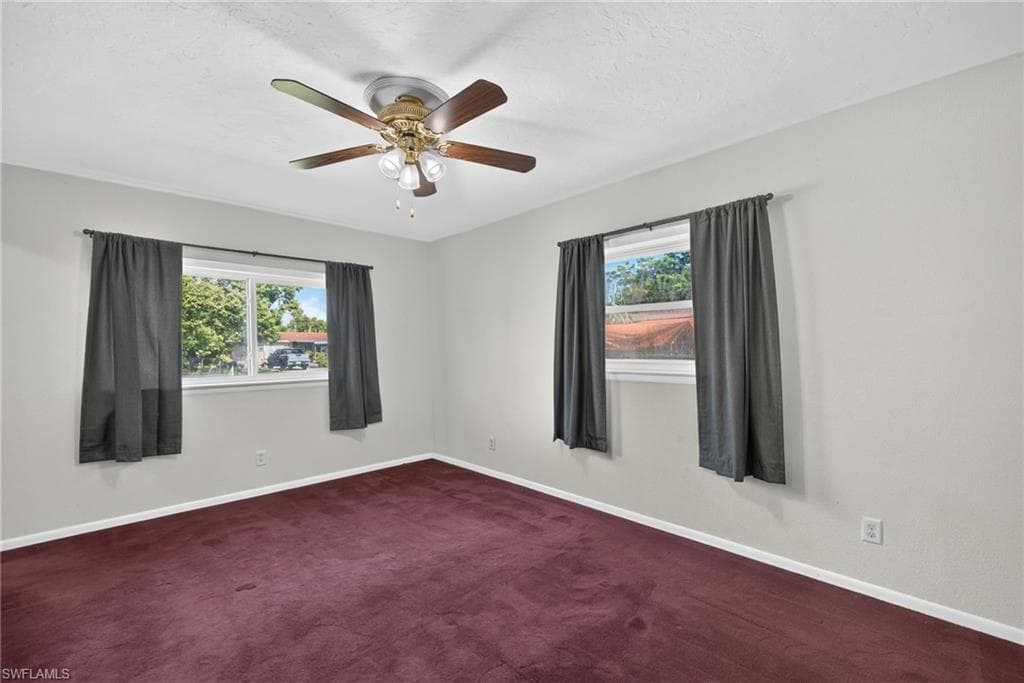 425 Muskegon AVE-9