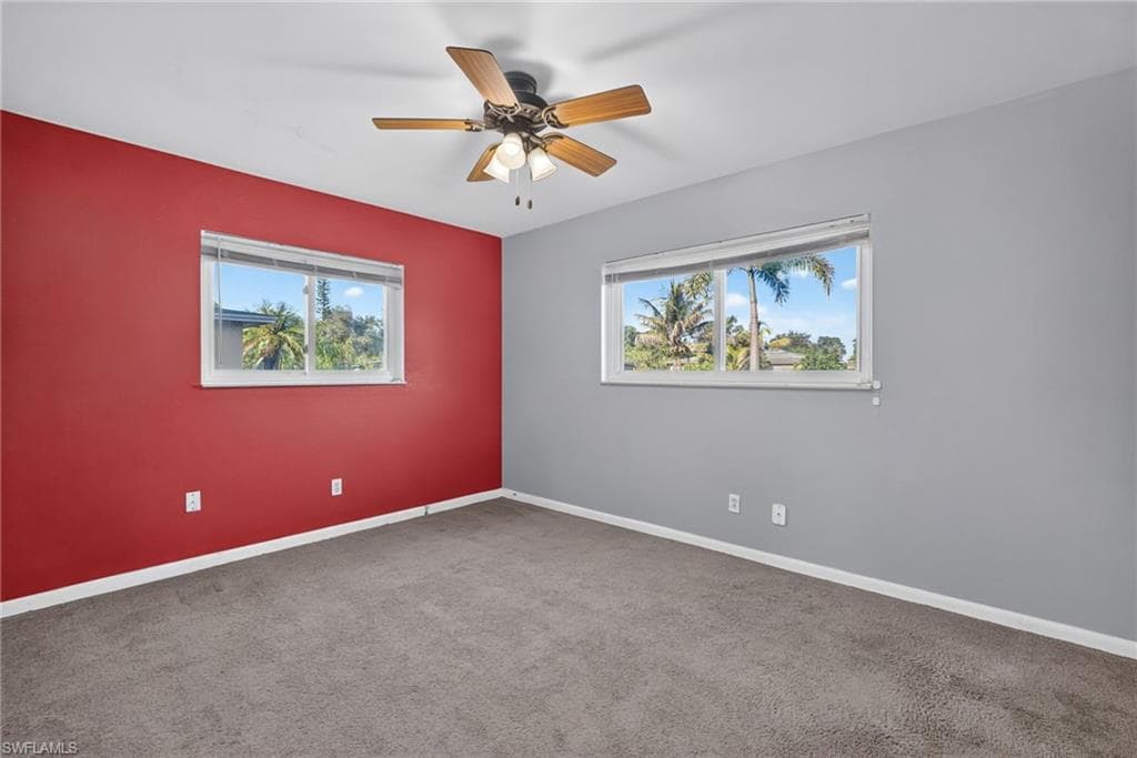 425 Muskegon AVE-12