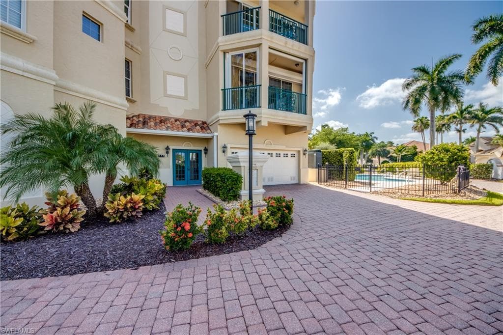 11160 Harbour Yacht CT C-1