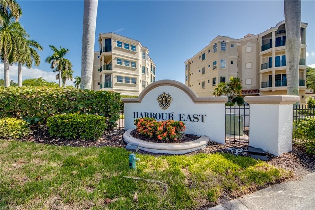 11160 Harbour Yacht CT C-38