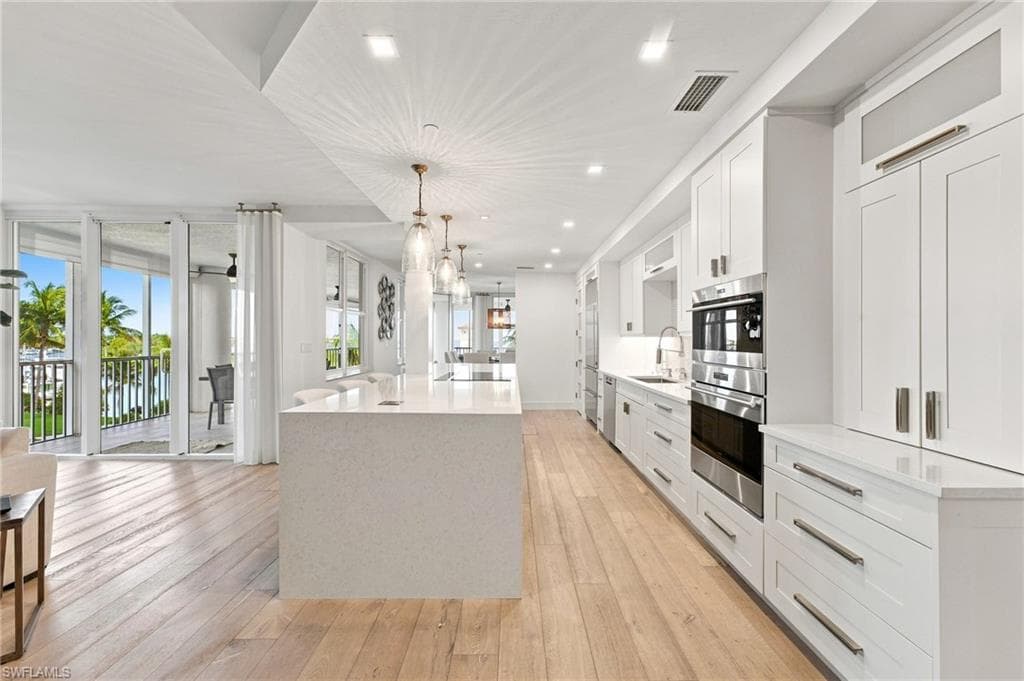 14250 Royal Harbour CT 415-1