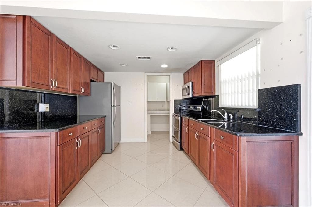 5449 Hardee ST-12