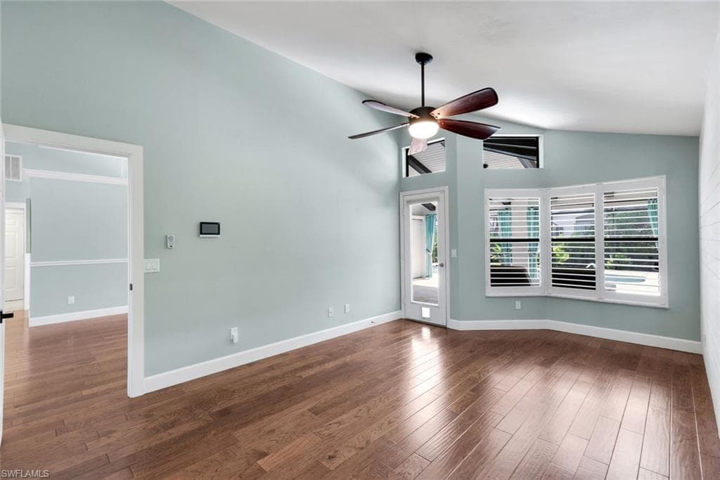 520 Raven WAY-13