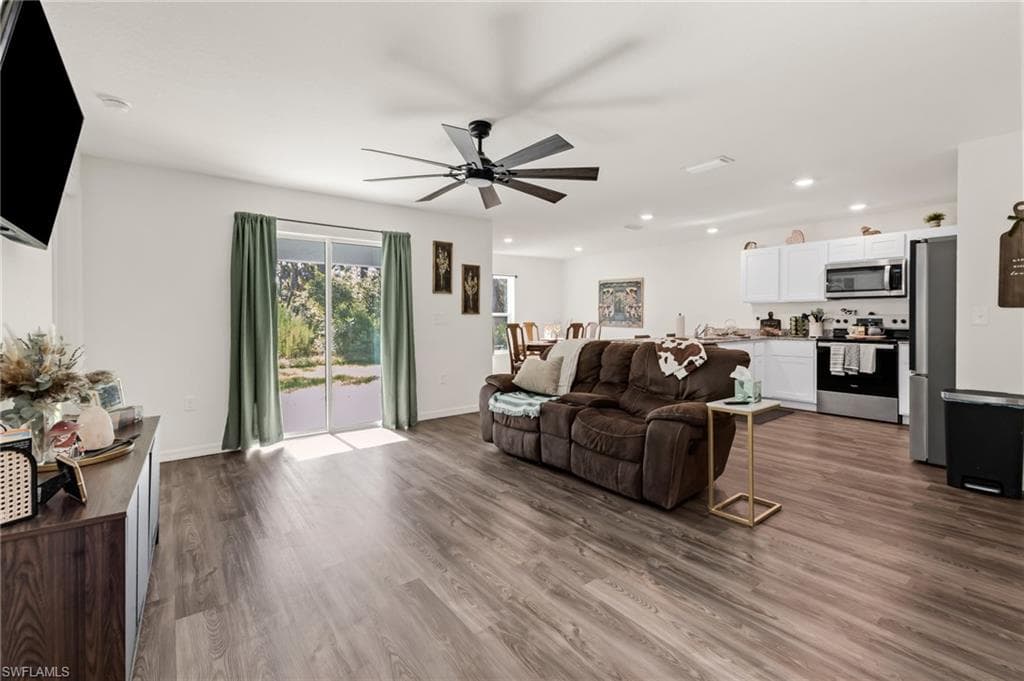 4812 Tahiti ST-5
