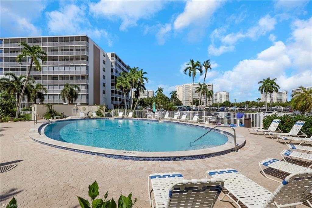 3 Bluebill AVE 107-27