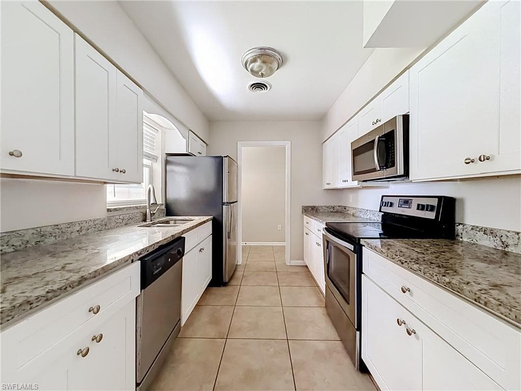 3414 Portersfield RD-17