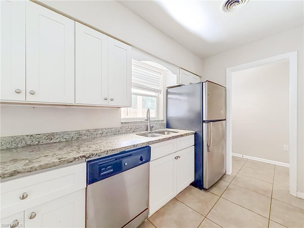 3414 Portersfield RD-26