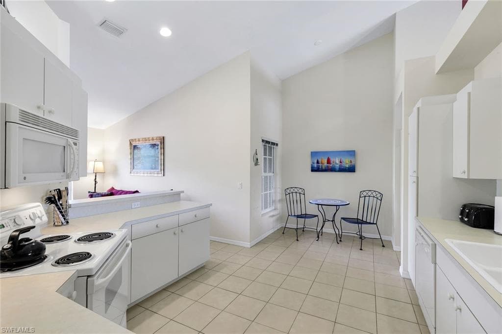 20151 Seagrove ST 207-15