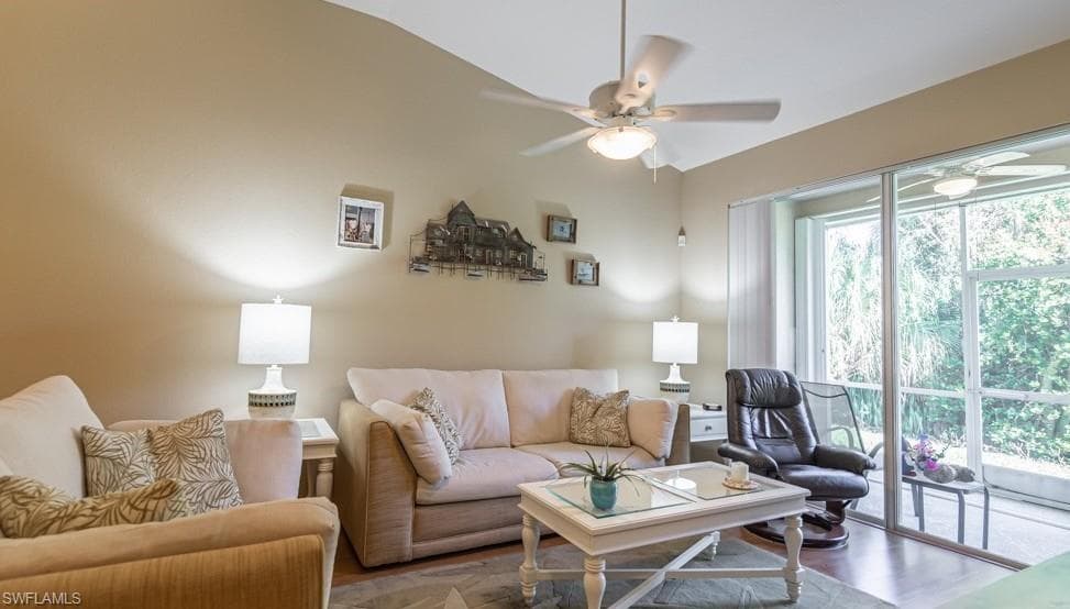 7820 Sandpine CT 2302-7