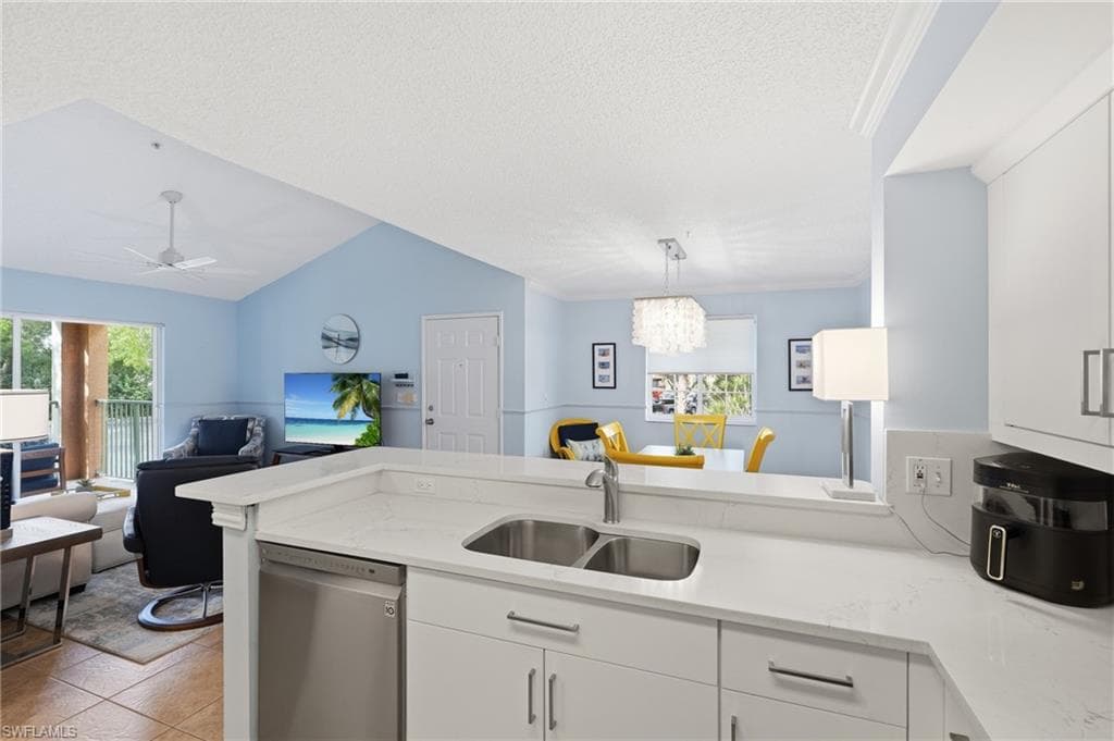 1270 Wildwood Lakes BLVD 208-9