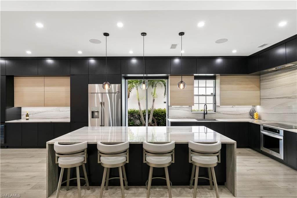 3007 Ellice WAY-1