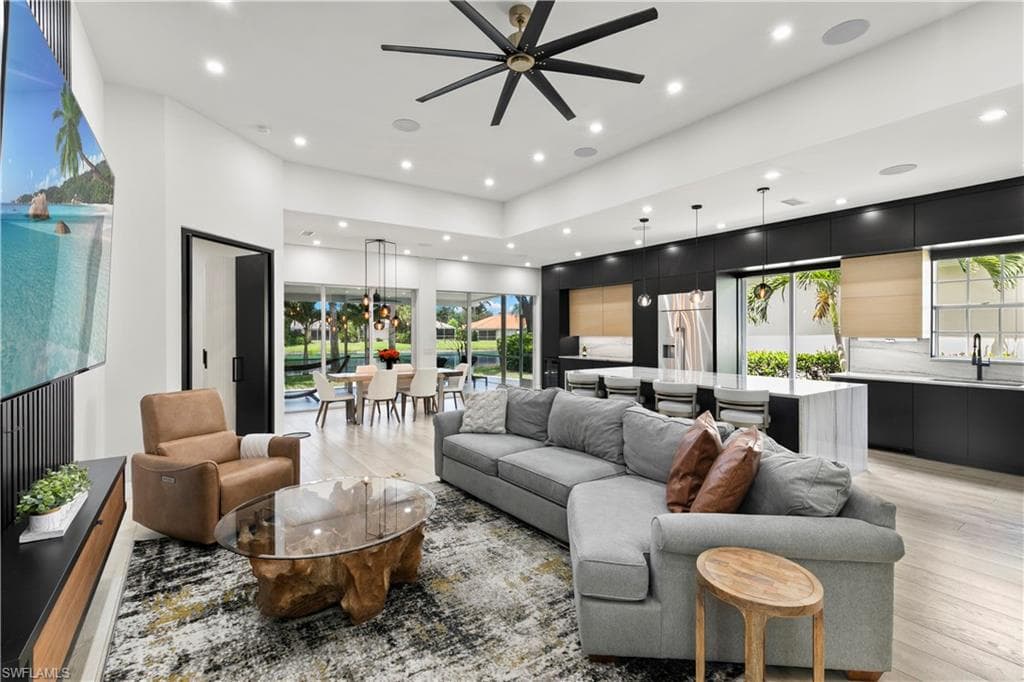 3007 Ellice WAY-8