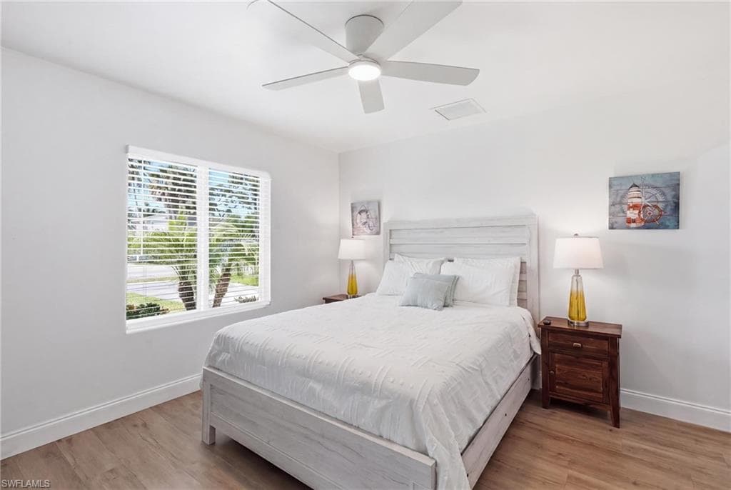 2965 Woodside AVE-13