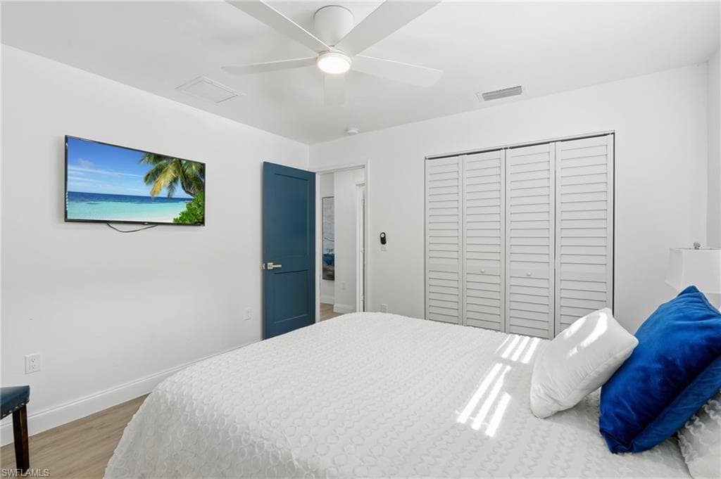 2965 Woodside AVE-32