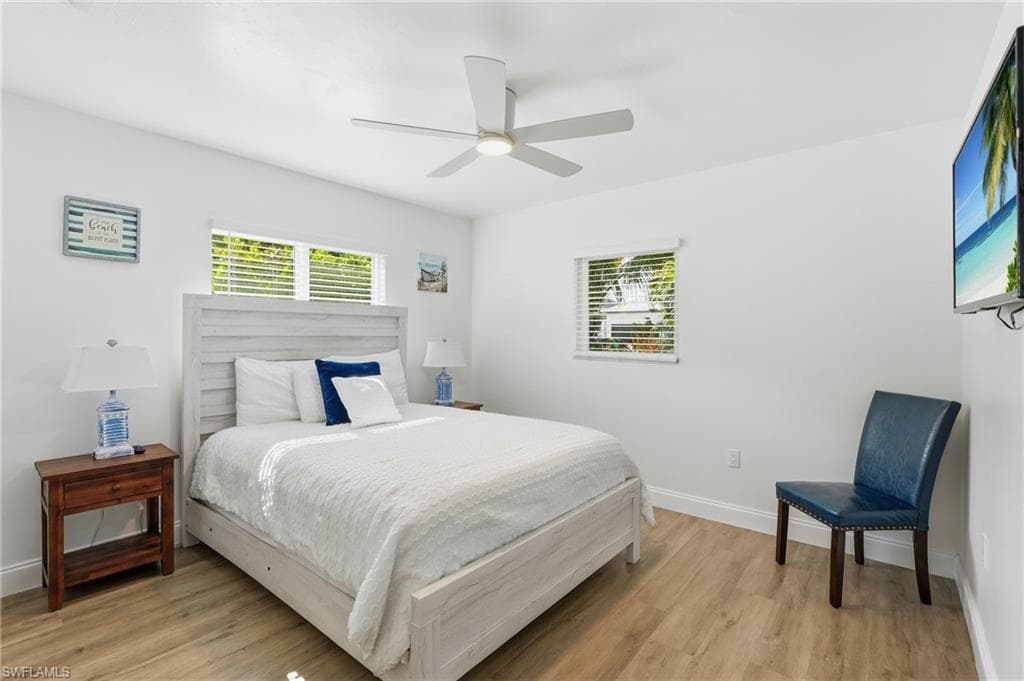 2965 Woodside AVE-30