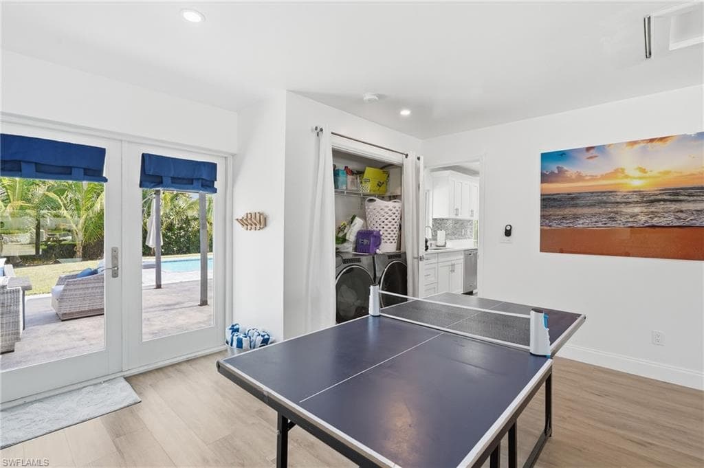 2965 Woodside AVE-34