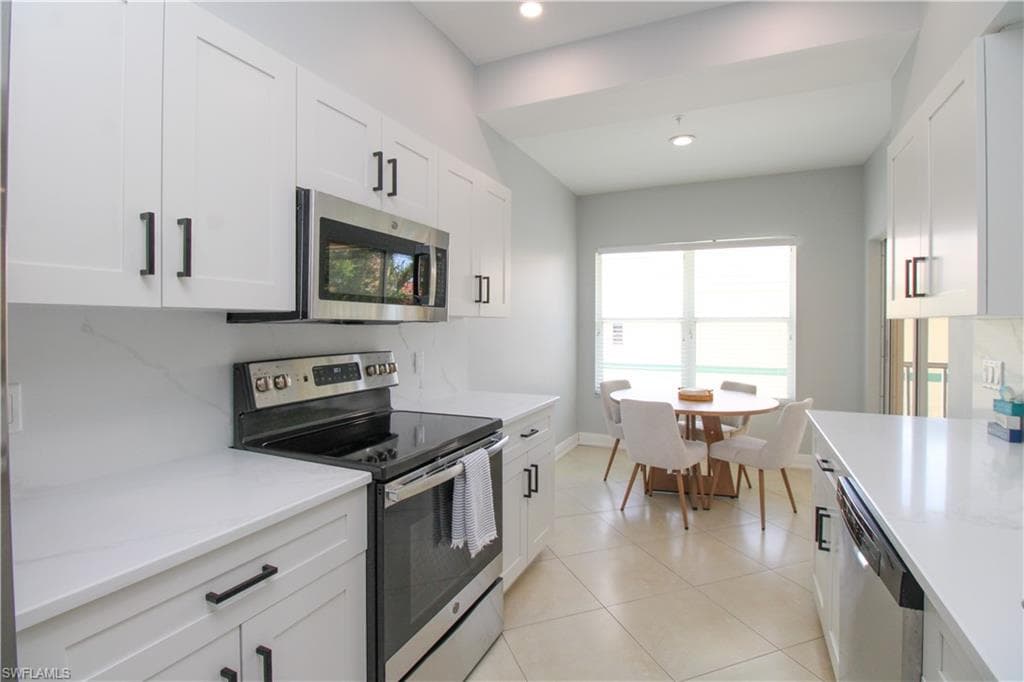 635 Mardel CT 204-12