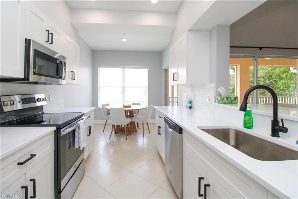 635 Mardel CT 204-10