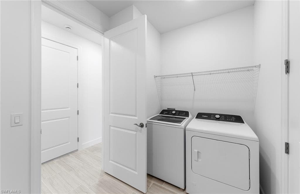 12591 Quartz DR-6