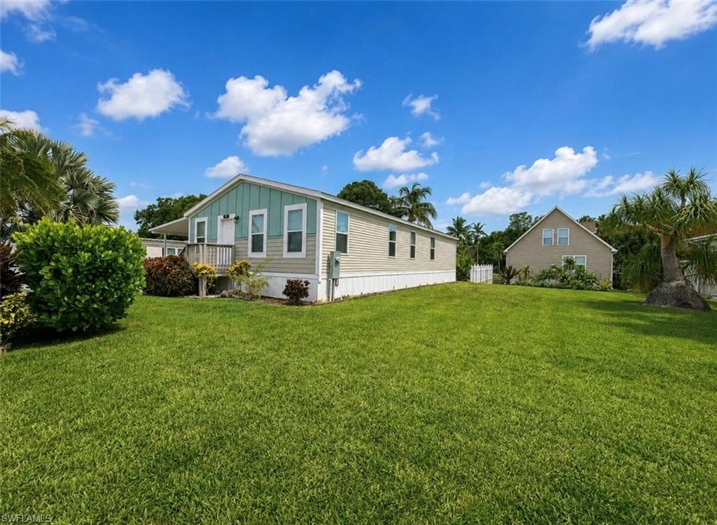 585 Cape Florida LN-4