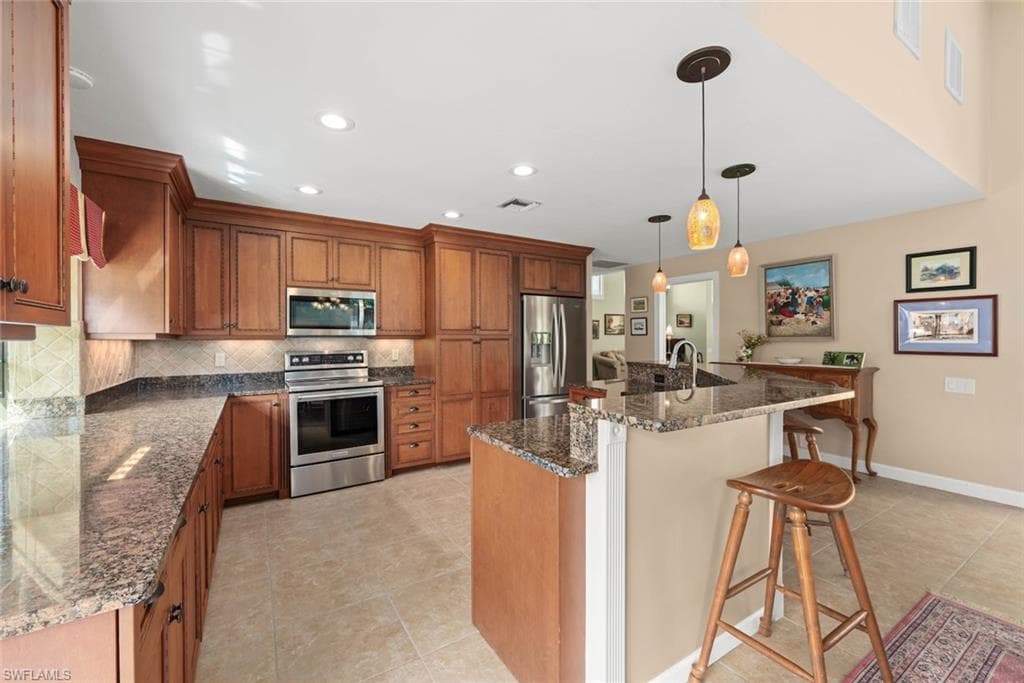 15241 Tweedale CIR-35