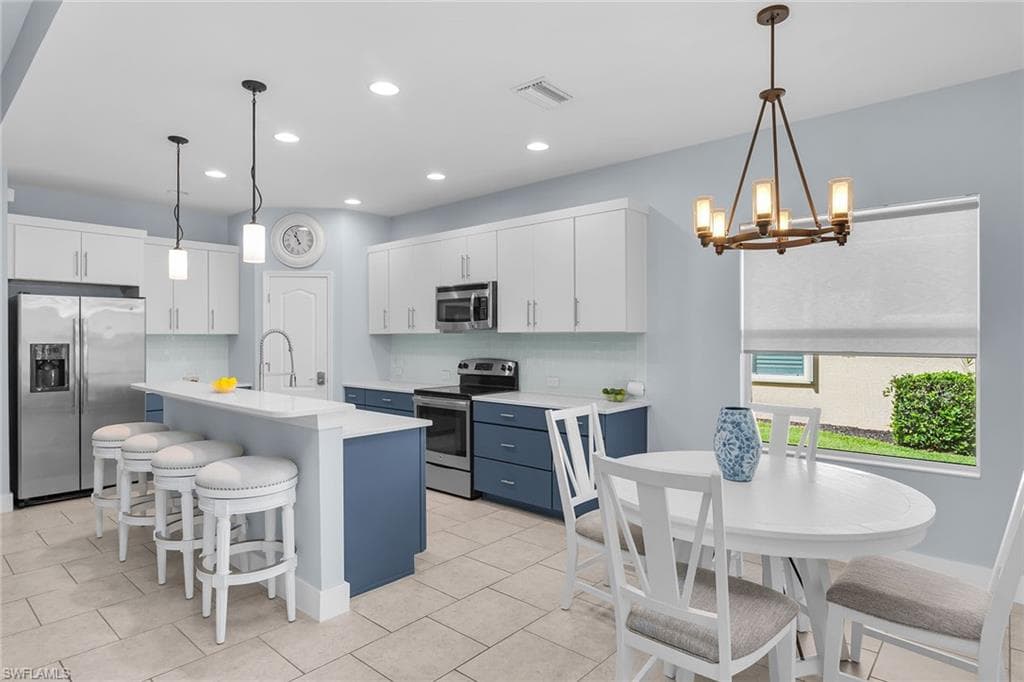 14487 Manchester DR-10